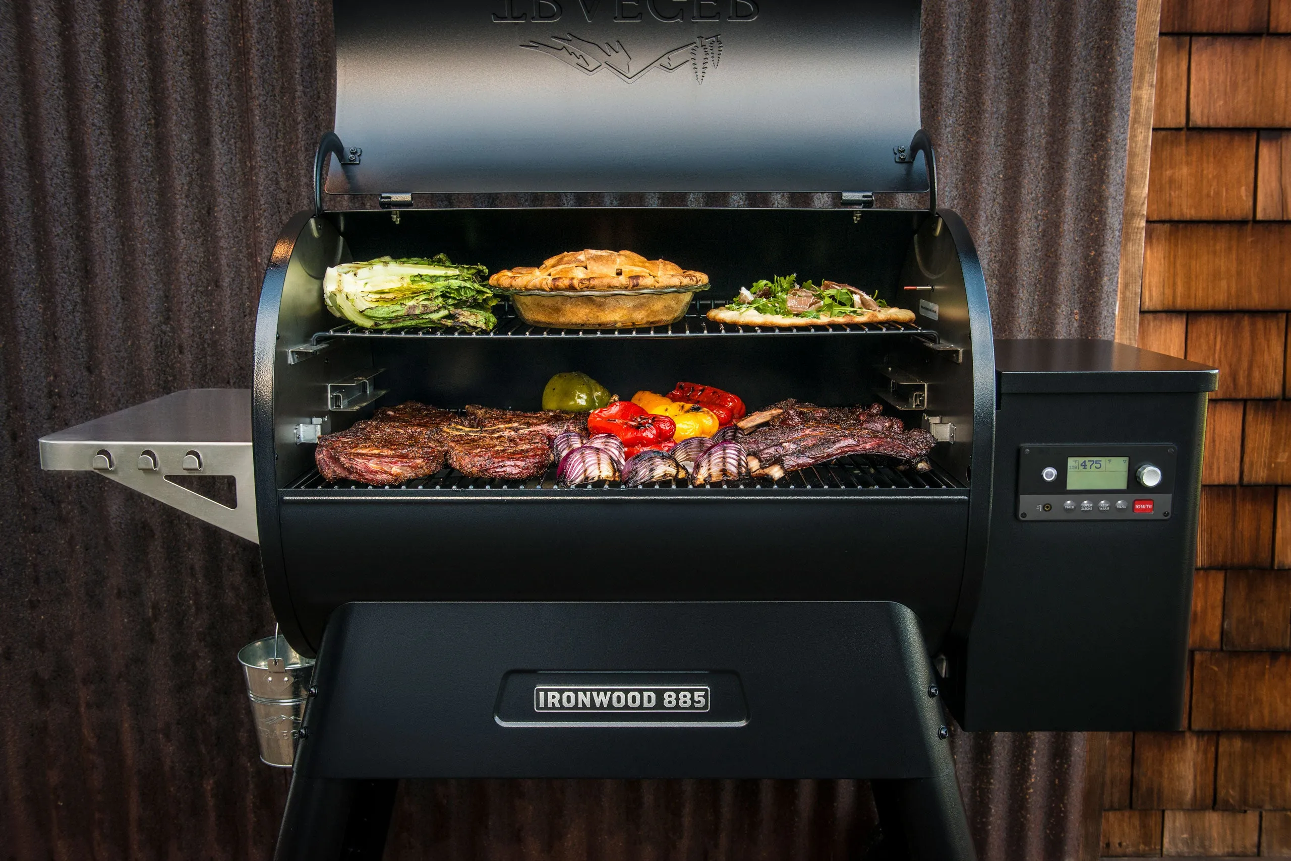 Ironwood 885 Pellet Grill